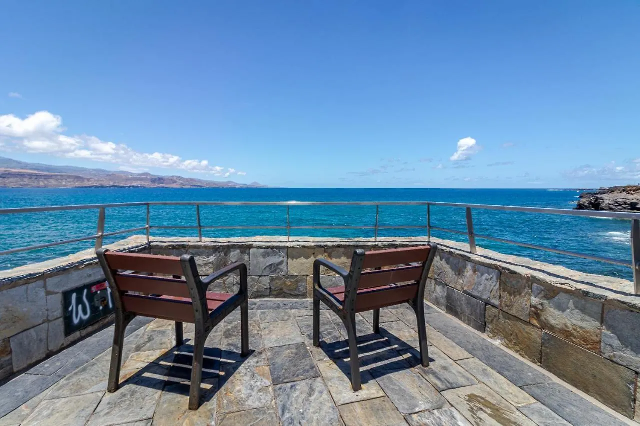 Cliff Suite Las Canteras contacts